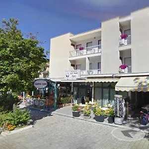 2* Hotel Nautic